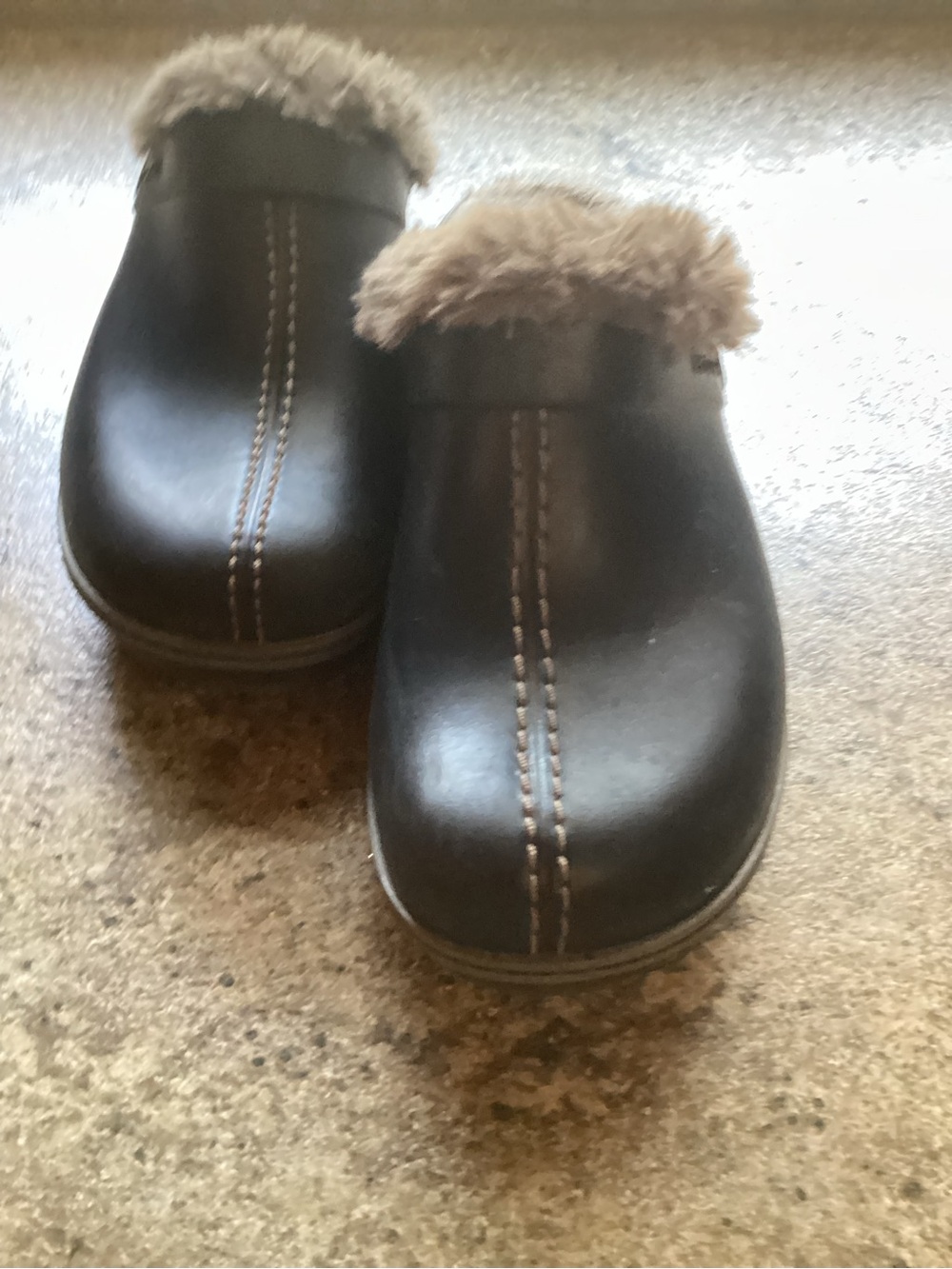 CROCS Brown Faux-Fur Lined Women's Clogs